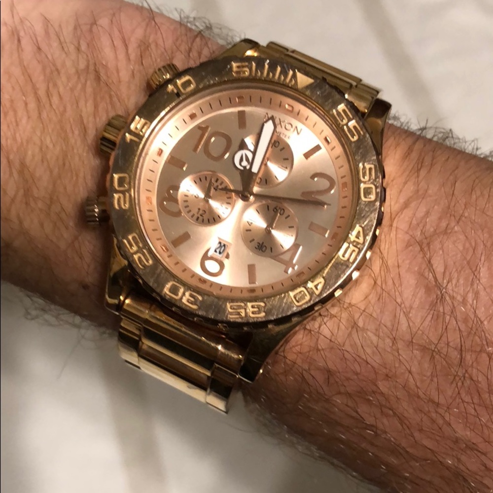 rose gold Nixon watch